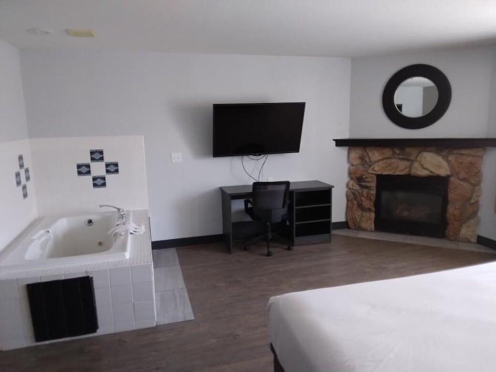Pinetop Studio Suites المظهر الخارجي الصورة
